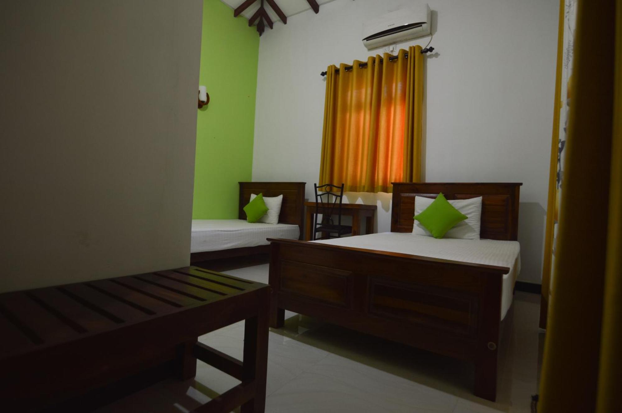 Binara Home Stay โปลอนนารูวา ภายนอก รูปภาพ