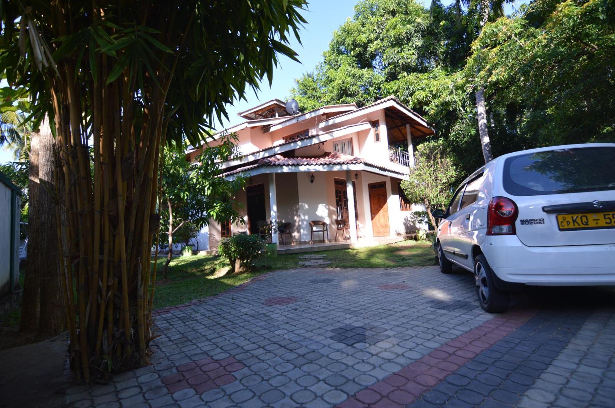 Binara Home Stay โปลอนนารูวา ภายนอก รูปภาพ
