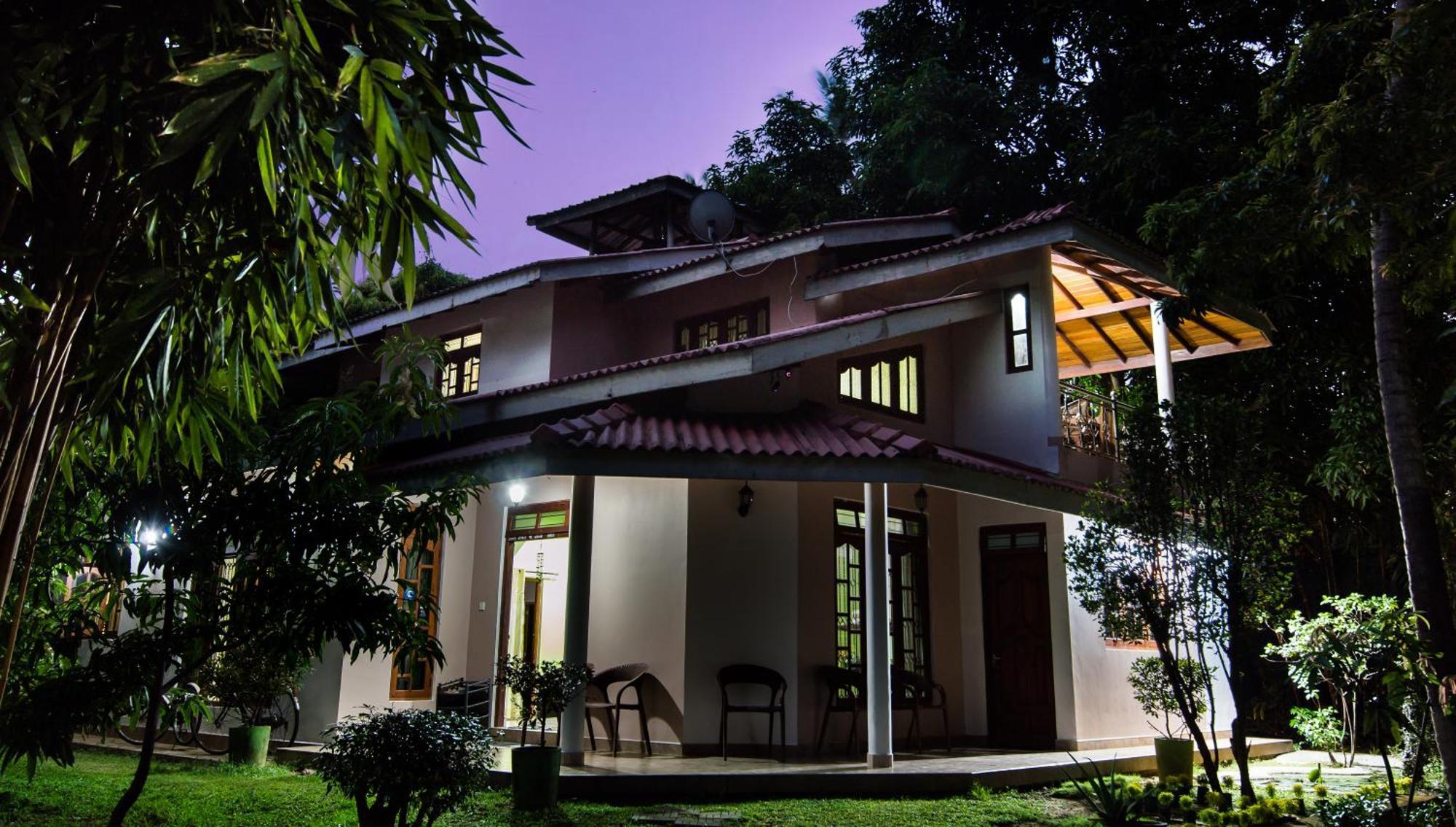 Binara Home Stay โปลอนนารูวา ภายนอก รูปภาพ