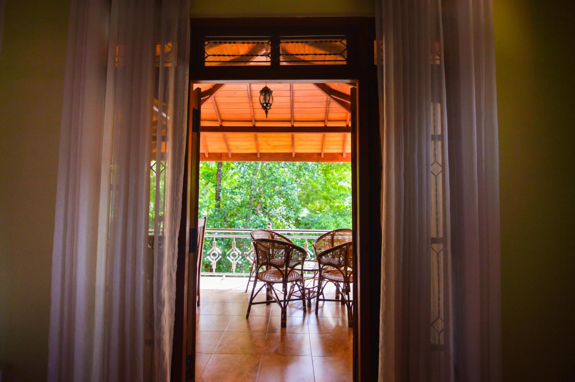 Binara Home Stay โปลอนนารูวา ภายนอก รูปภาพ