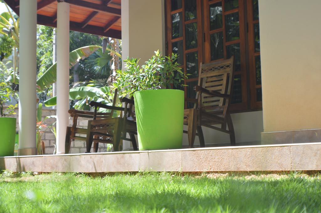 Binara Home Stay โปลอนนารูวา ภายนอก รูปภาพ