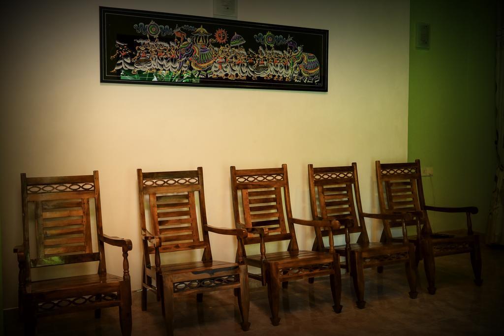 Binara Home Stay โปลอนนารูวา ภายนอก รูปภาพ